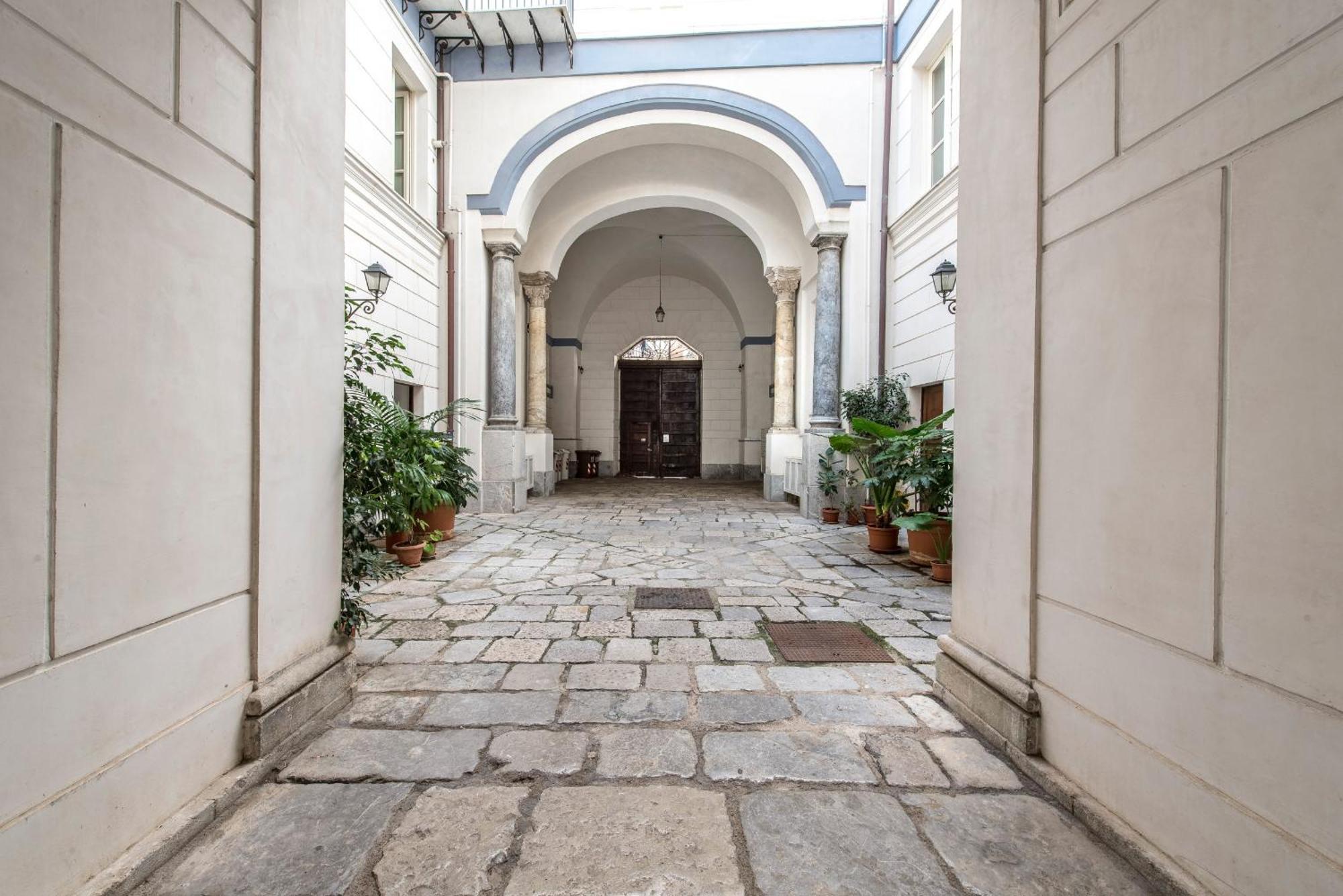 Palazzo Castrofilippo Apartment By Wonderful Italy Palermo Exterior foto