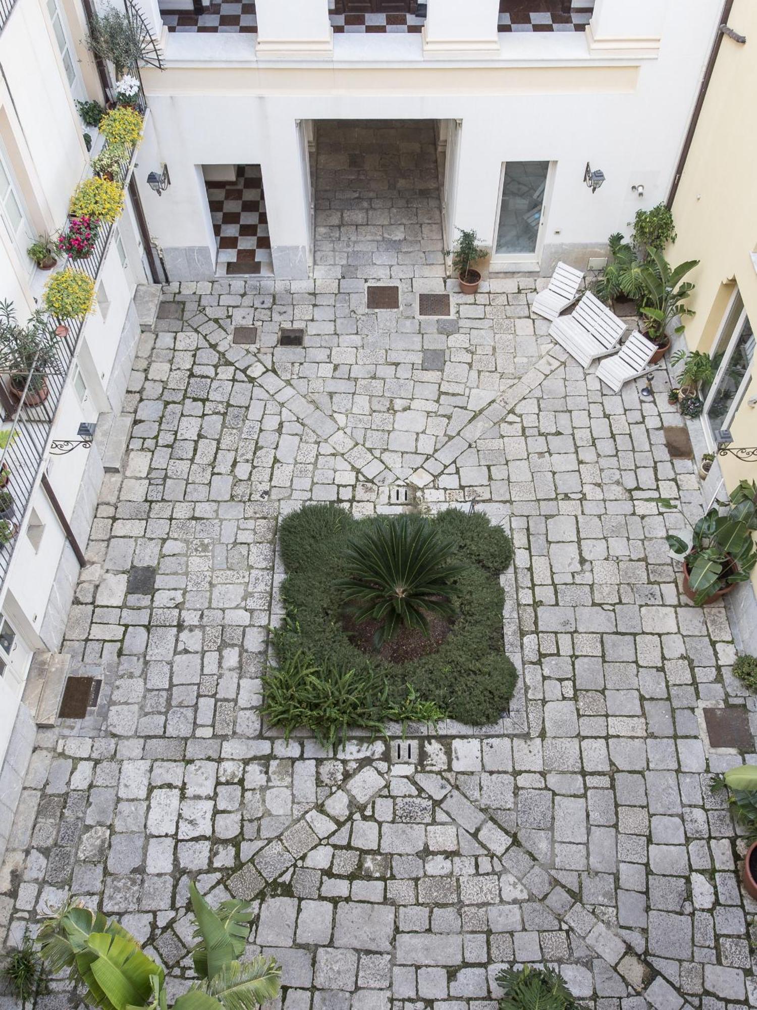 Palazzo Castrofilippo Apartment By Wonderful Italy Palermo Exterior foto